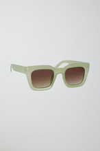 Gina Tricot - Chunky sunglasses - solglasögon - Green - ONESIZE - Female