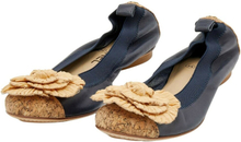 Pre -eide Leather and Straw Camellia Ballet Flats