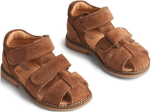 Bay Closed Toe Shoes Summer Shoes Sandals Brown Wheat