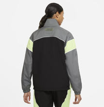 Nike Swoosh Fly Women's Basketball Jacket - Grey
