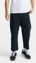 Studio Total Relaxed Chino Cropped Svart