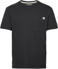 Akrune Noos Pocket Tee Tops T-Kortærmet Skjorte Black Anerkjendt