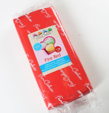 Röd Sockerpasta, 1 kg - FunCakes