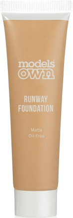 Models Own Runway Matte Foundation Buff - 30 ml