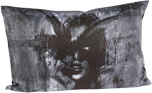 Pillow Case Sammet Looking For You 40X60 Cm Home Textiles Cushions & Blankets Cushion Covers Grå Carolina Gynning*Betinget Tilbud