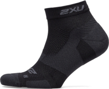 Vectr Lgt Cush 1/4 Crew Socks Sport Socks Footies-ankle Socks Black 2XU