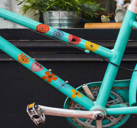 Sticker voor fiets kleurrijke bloemen