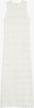 Crochet style sleeveless dress - White