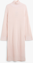 Long sleeved rib knit midi dress - Pink