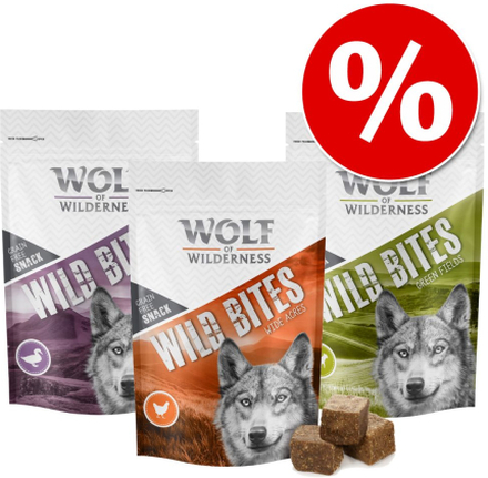 Sparpaket Wolf of Wilderness Snack - Wild Bites 3 x 180 g - Junior Green Fields - Lamm