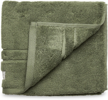 Premium Towel 50X70 Home Textiles Bathroom Textiles Towels & Bath Towels Hand Towels Grønn GANT*Betinget Tilbud