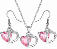 Smyckeset "Twin Hearts" med Cubic Zirconia och i 925 Sterling Silverplätering -Rosa