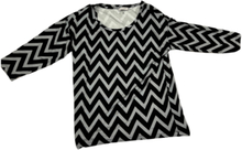Tamaris Damen Blusen-Shirt modisches 3/4-Shirt mit Allover-Muster 98090463 Schwarz/Grau