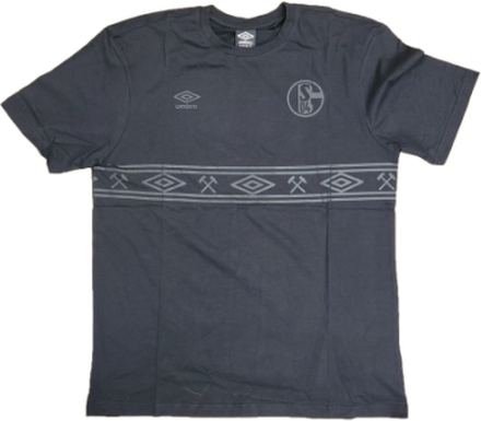 umbro FC Schalke 04 Stealth T-Shirt Herren Baumwoll-Fan-Shirt UMTM0408-060 Schwarz