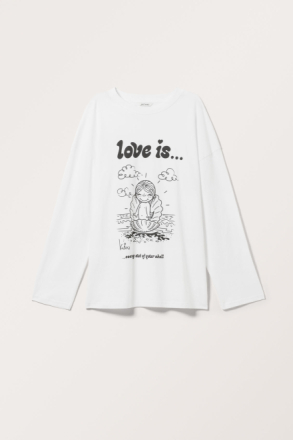 Monki × Love is… Printed Long Sleeve - White