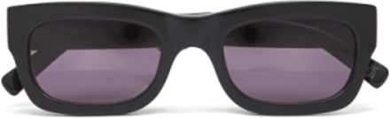 Kawasan Falls Black Accessories Sunglasses D-frame- Wayfarer Sunglasses Black Marni Sunglasses