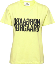 Single Organic Trenda P Tee T-shirts & Tops Short-sleeved Gul Mads Nørgaard*Betinget Tilbud