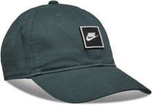 Nan Futura Patch Curve Brim Ca / Nan Futura Patch Curve Brim Sport Headwear Caps Green Nike