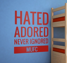 Manchester United Hated, Adored Muursticker