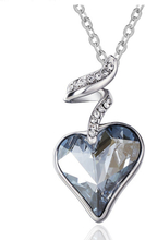 Halsband "Blue heart" med en större ljusblå Austrian Crystal och flera små Austrian Crystals samt i platinumplätering