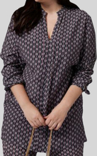 GUIDO MARIA KRETSCHMER Curvy Collection Blusen-Shirt trendige Damen Bluse im Krawattenmuster-Karodesign Schwarz