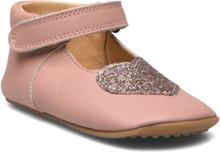 Beginners™ Ballerina Heart Shoes Pre-walkers - Beginner Shoes Pink Pom Pom