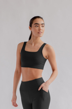 Girlfriend Collective Women's Tommy Bra Square Neck - Made from Recycled Plastic Bottles