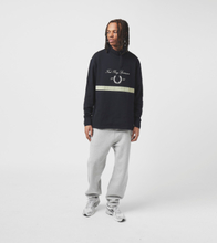 Fred Perry Embroidered Funnel Sweatshirt, blå