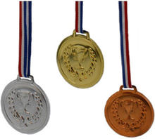 6 stk Gull-, Sølv og Bronse Medaljer med Snor