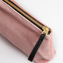 Sense of Youty Velvet Beauty Bag Pink