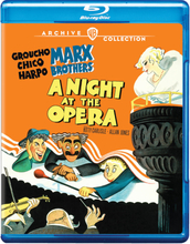 A Night at the Opera [1935]