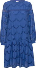 Nadeensz Dress Knælang Kjole Blue Saint Tropez