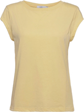 Cc Heart Basic T-Shirt T-shirts & Tops Short-sleeved Gul Coster Copenhagen*Betinget Tilbud
