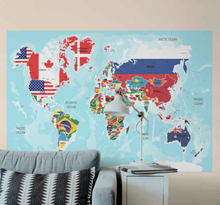 Fotobehang wereldkaart op maat Wereldkaart met vlaggen