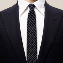 Eton Marinblå stickad slips med ränder