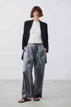 Gina Tricot - Fluid metallic trousers - Leveät housut - Silver - XS - Female