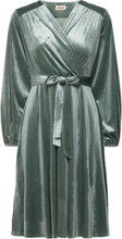 Milena Dress Dresses Wrap Dresses Grønn Jumperfabriken*Betinget Tilbud
