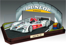 Audi R10 TDI Le Mans & 3D Puzzle (Le Mans) Gift Set (1:24 Scale)