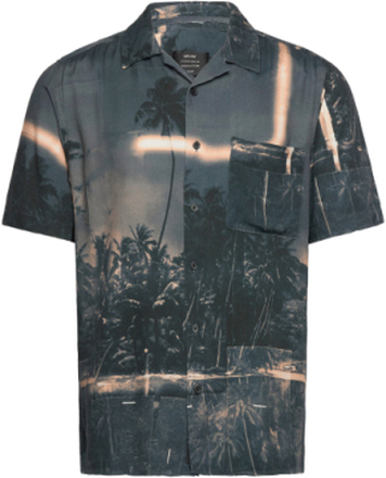 Graaf Art Shirt 1 Dark Pine Tops Shirts Short-sleeved Navy NEUW