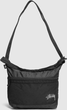 Stussy Lightweight Shoulder Bag, svart