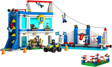 LEGO City: Polizeischule Set mit Pferd und Hindernisstrecke (60372)