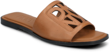 Jalila - Flat Sandal Flade Sandaler Brown DKNY