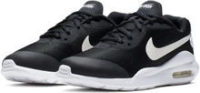 Nike Air Max Oketo Older Kids' Shoe - Black