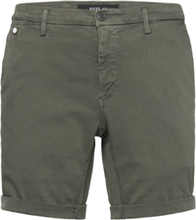 Benni Short Shorts Regular Hyperchino Color Xlite Bottoms Shorts Chinos Shorts Green Replay