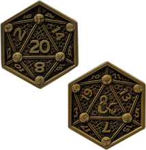 Dungeons & Dragons Coin And Class Card Set By Fanattik
