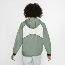 Nike Sportswear DNA Men's Woven Jacket - Green