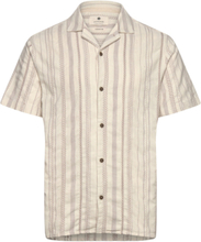 "Akleon S/S Cotton Shirt Kortærmet Skjorte Cream Anerkjendt"