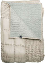 Delia Bedspread Home Textiles Bedtextiles Bedspread Beige Himla*Betinget Tilbud