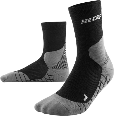 CEP CEP Men's Hiking Light Merino Mid Cut Compression Socks Black Friluftssokker 45-48