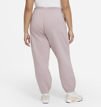 Nike Plus Size - Sportswear Trend Women's Fleece Trousers - Pink